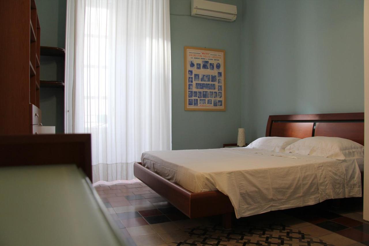 Casa Vacanza Icaros, Ortigia Hictoric Center, 200 Mt From The Beach Syracuse Exteriér fotografie
